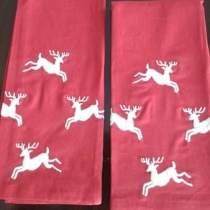 Pottery Barn jumping reindeer napkins.NWT